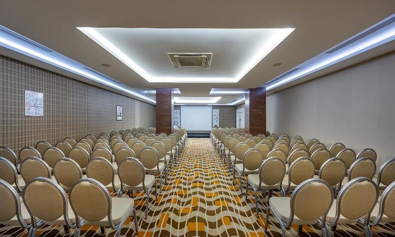Whitecity Resort Hotel