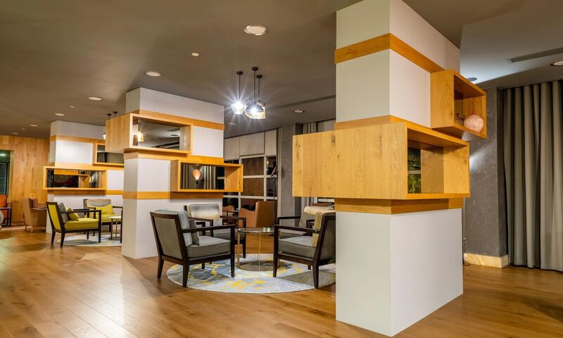 Lara Barut Collection