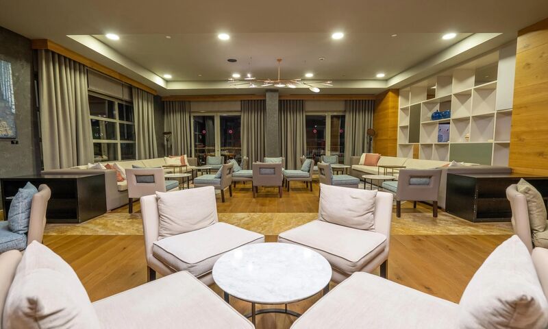 Lara Barut Collection