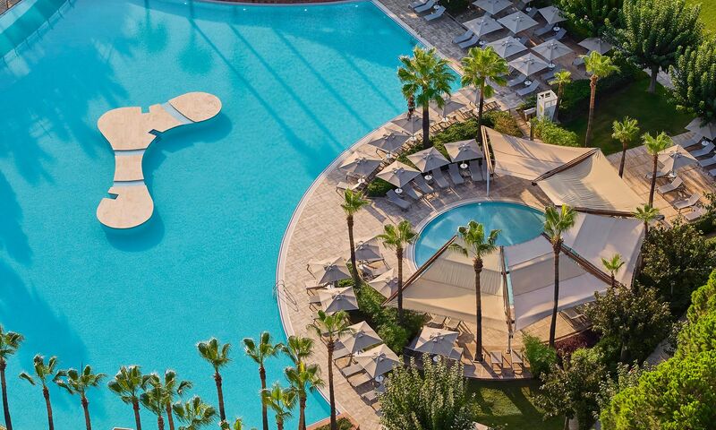 Lara Barut Collection