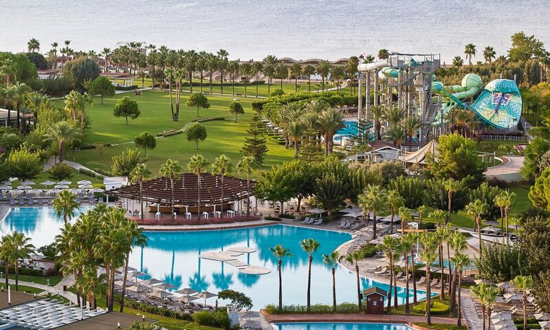 Lara Barut Collection