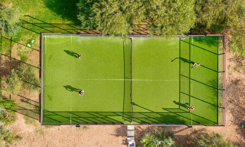 Lara Barut Collection