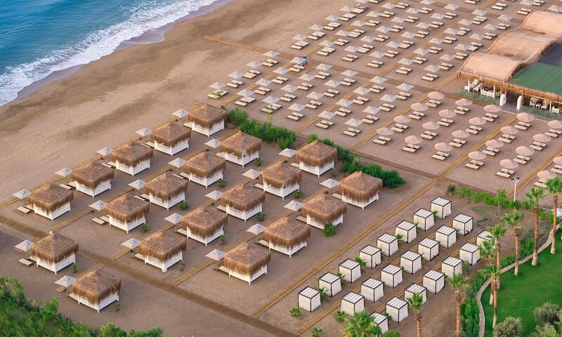 Lara Barut Collection