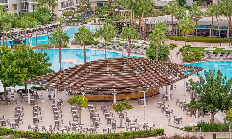 Lara Barut Collection