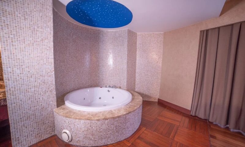 Royal Dragon Hotel