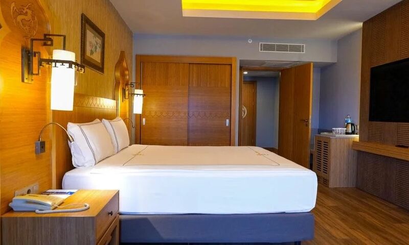 Royal Dragon Hotel
