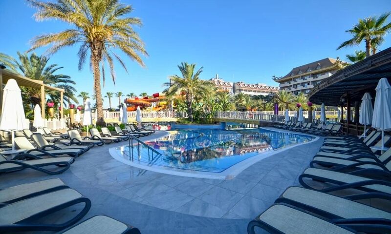 Royal Dragon Hotel