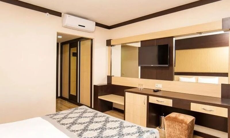 Amon Hotels