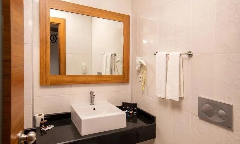 Amon Hotels