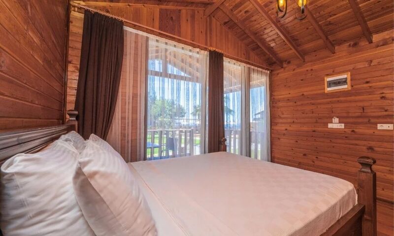Sea Valley Lodge