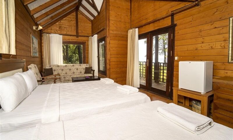 Sea Valley Lodge