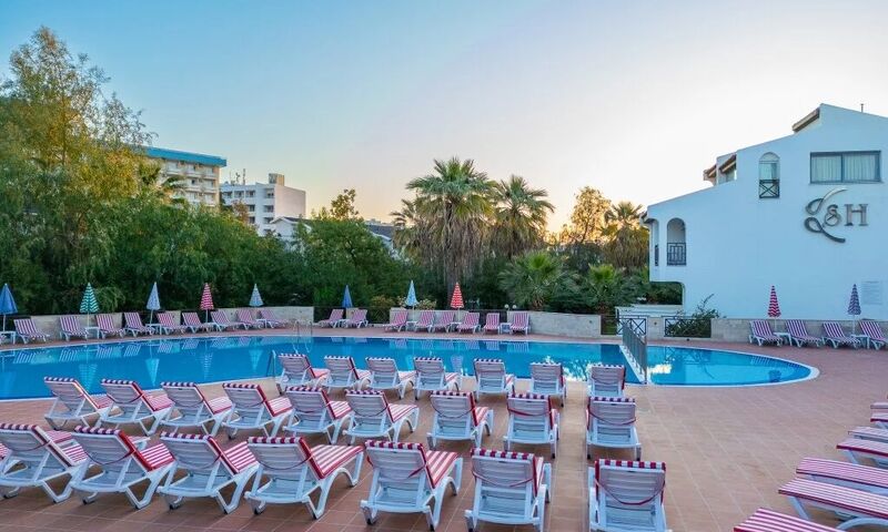 Sentinus Beach Hotel