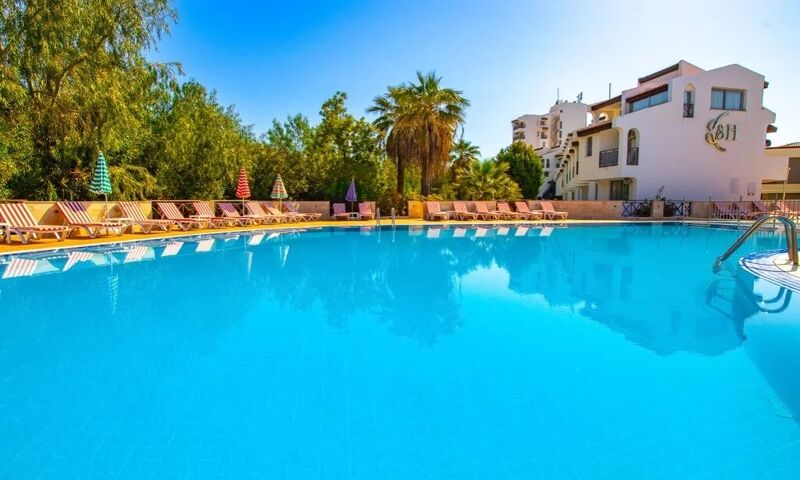 Sentinus Beach Hotel